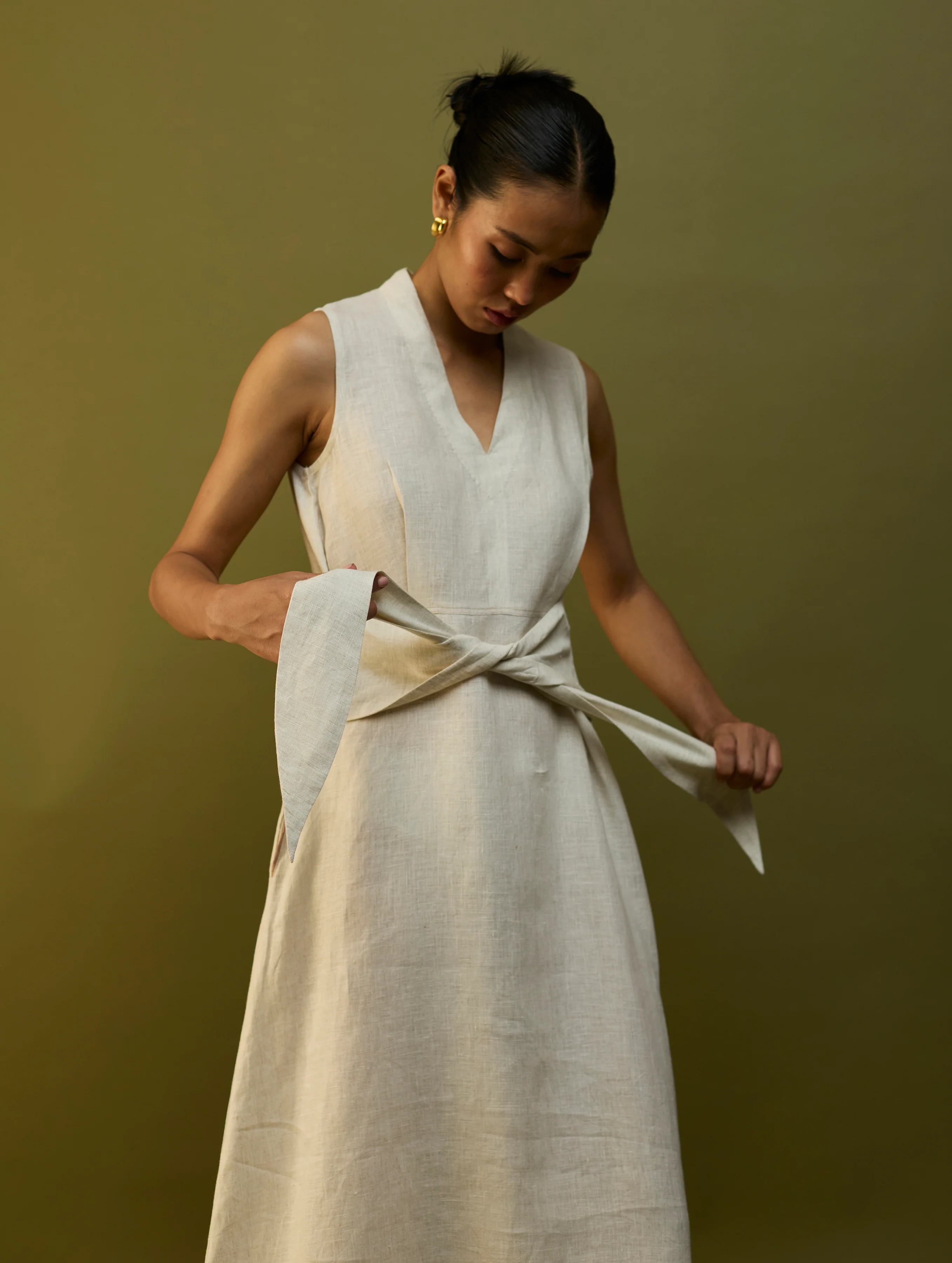 Tako Sleeveless Linen Knot Dress - Off White - Image 4