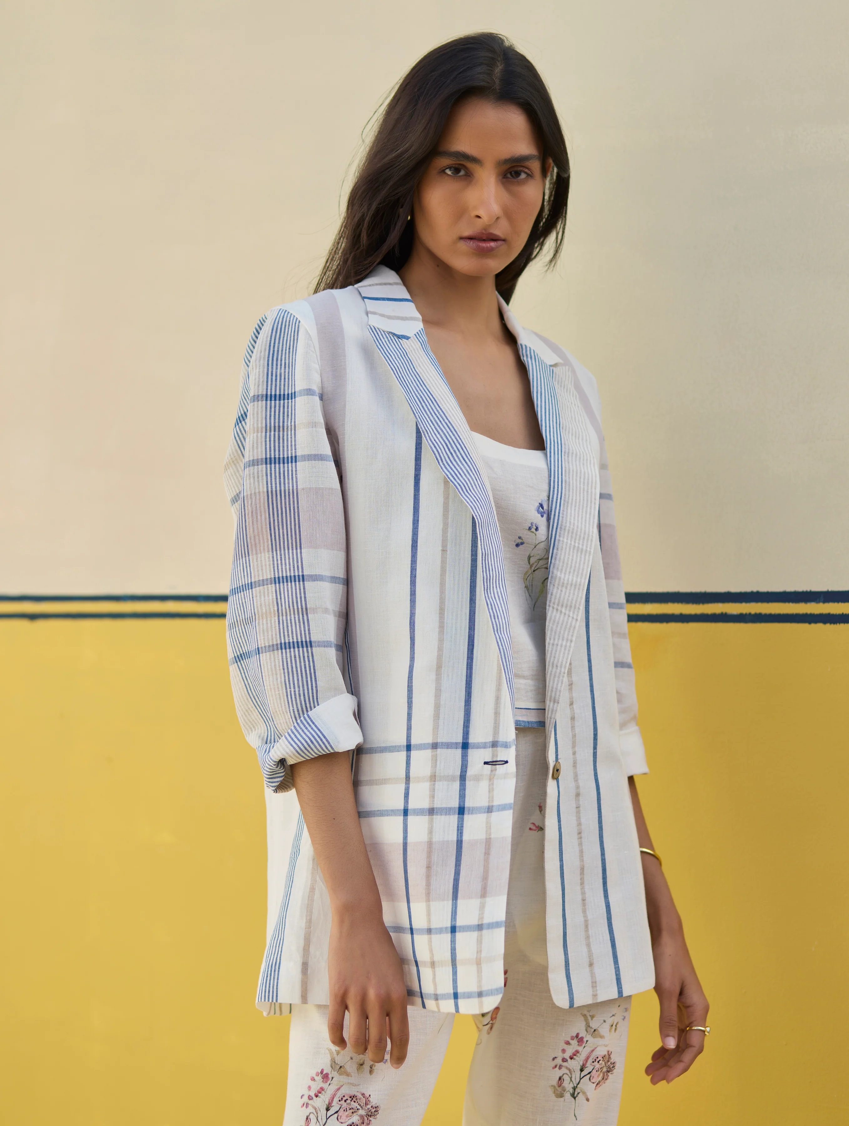 Talia Check Linen Summer Blazer
- Ivory - Image 10