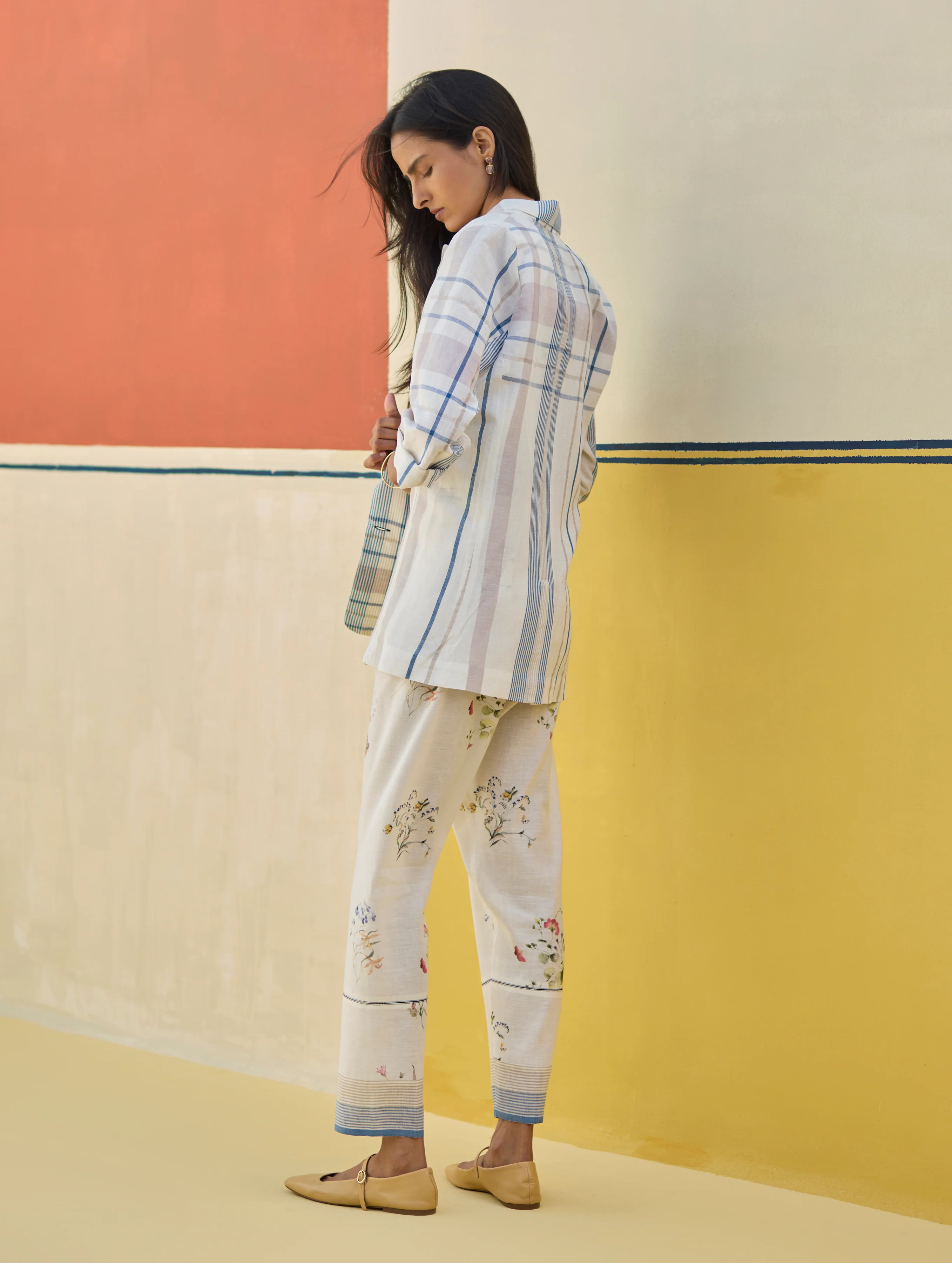 Talia Check Linen Summer Blazer
- Ivory - Image 9