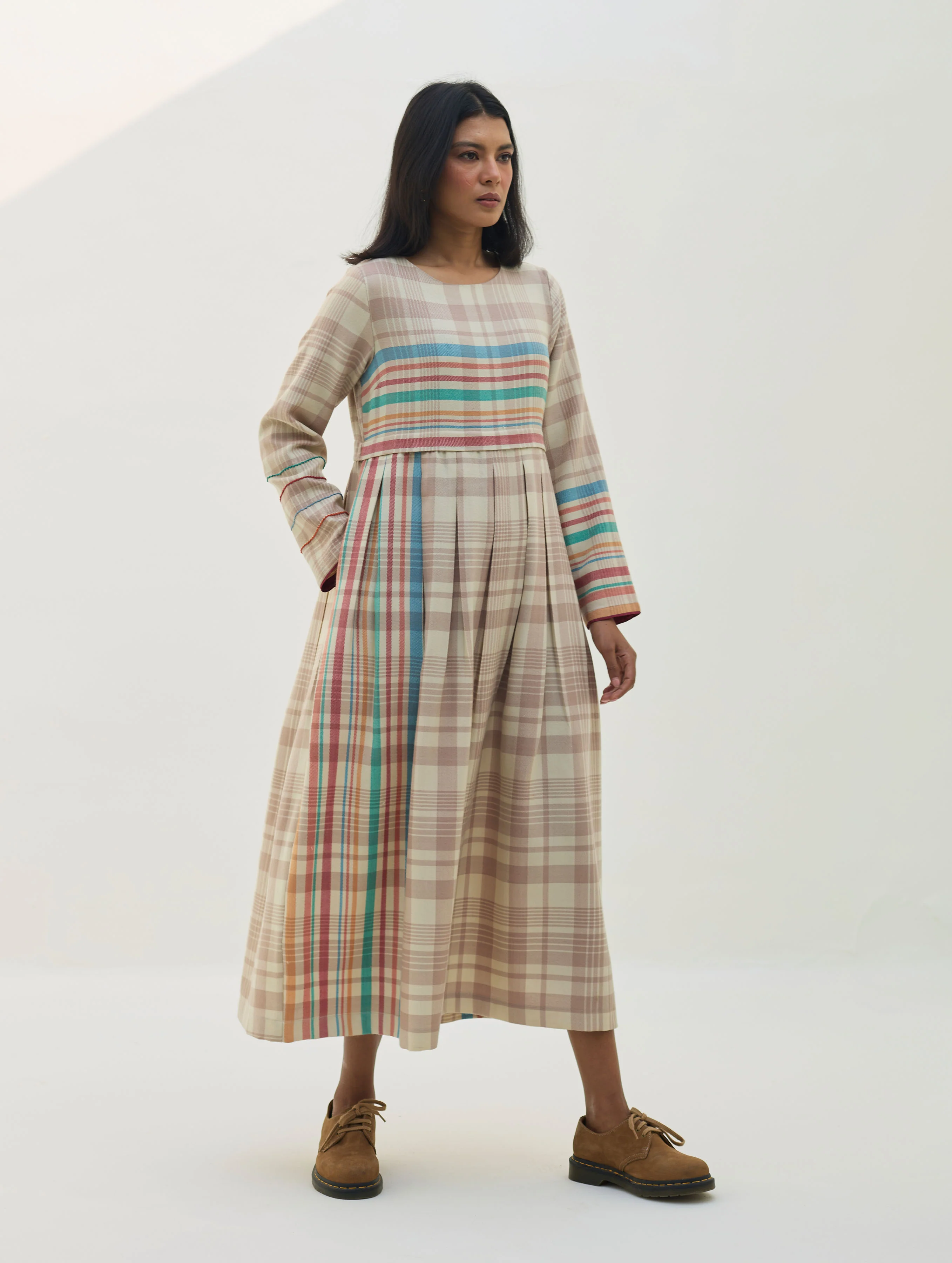 Thena Reversible Merino Wool Co-ord Set - Beige - Image 12