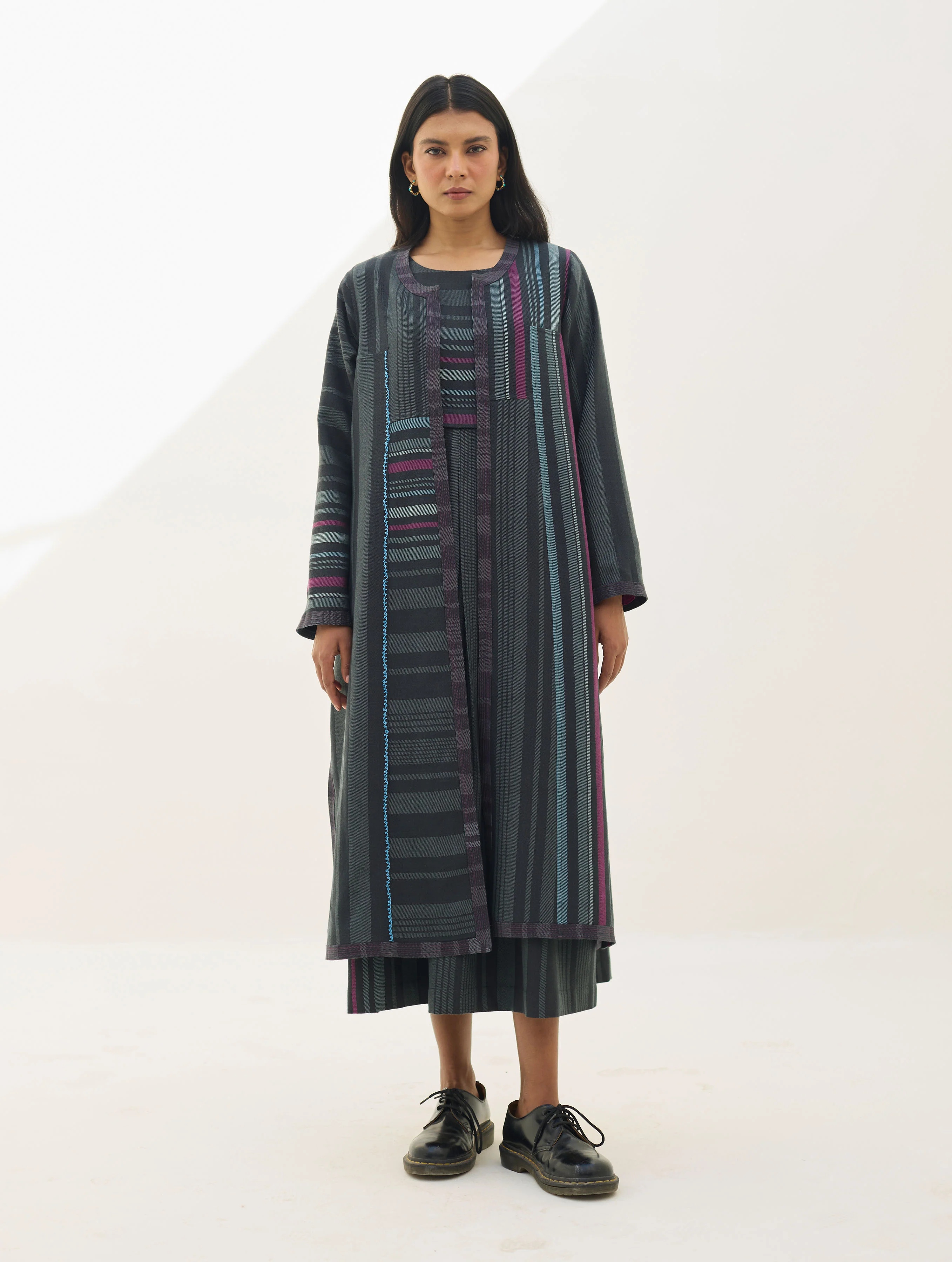 Thena Reversible Merino Wool Overlay - Charcoal - Image 6