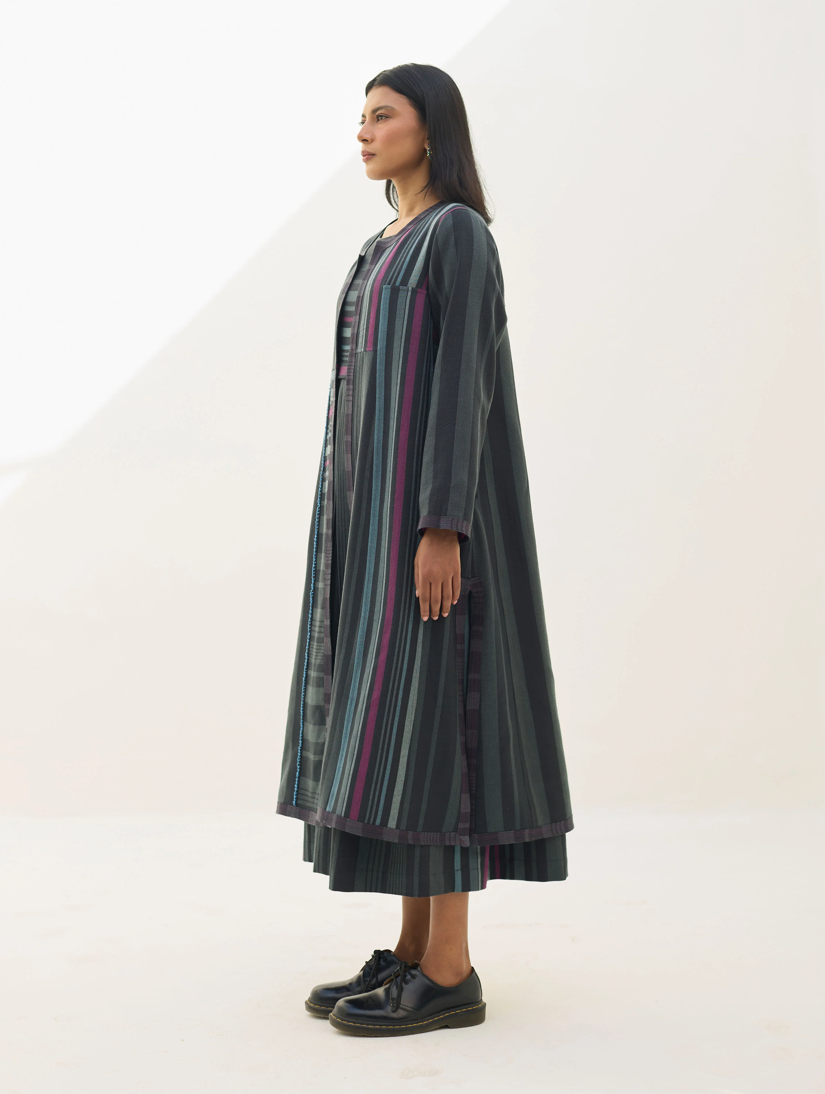 Thena Reversible Merino Wool Overlay - Charcoal - Image 8