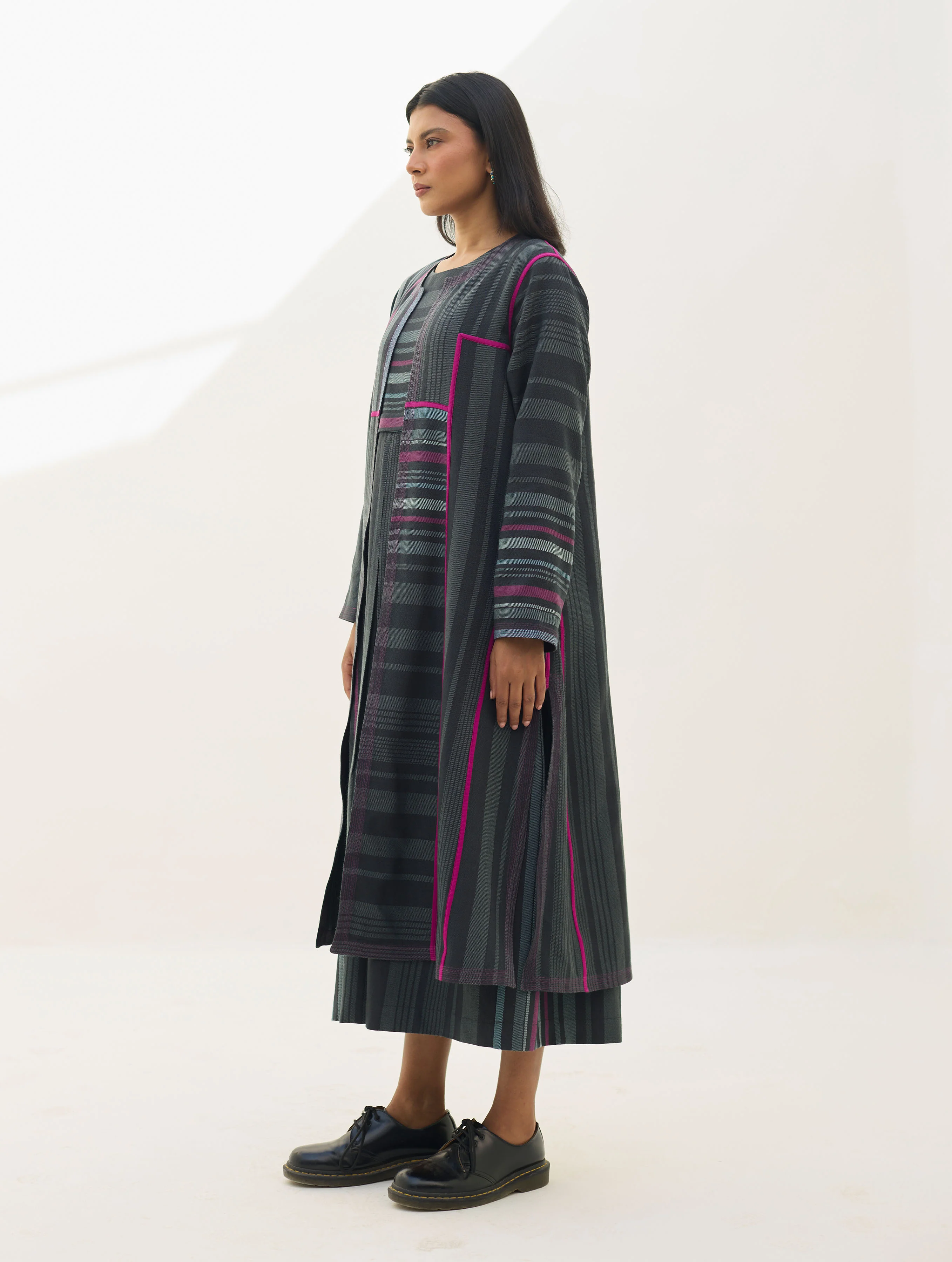 Thena Reversible Merino Wool Overlay - Charcoal - Image 13