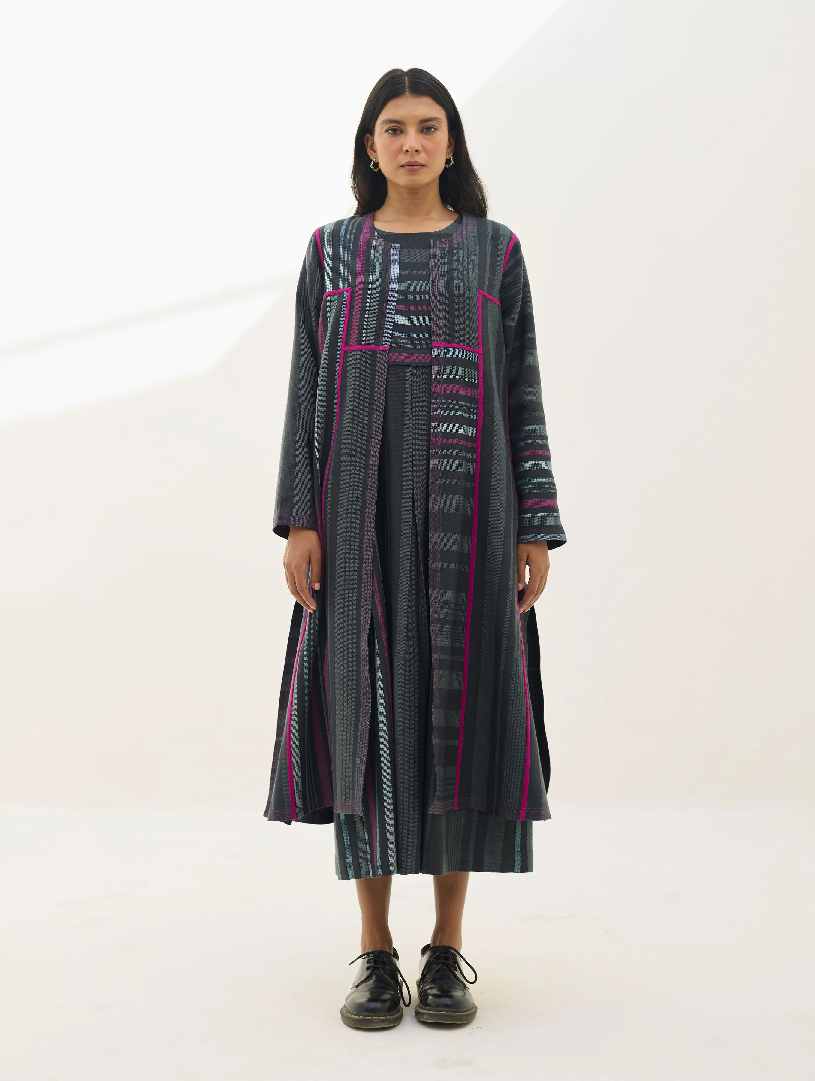 Thena Reversible Merino Wool Overlay - Charcoal - Image 9