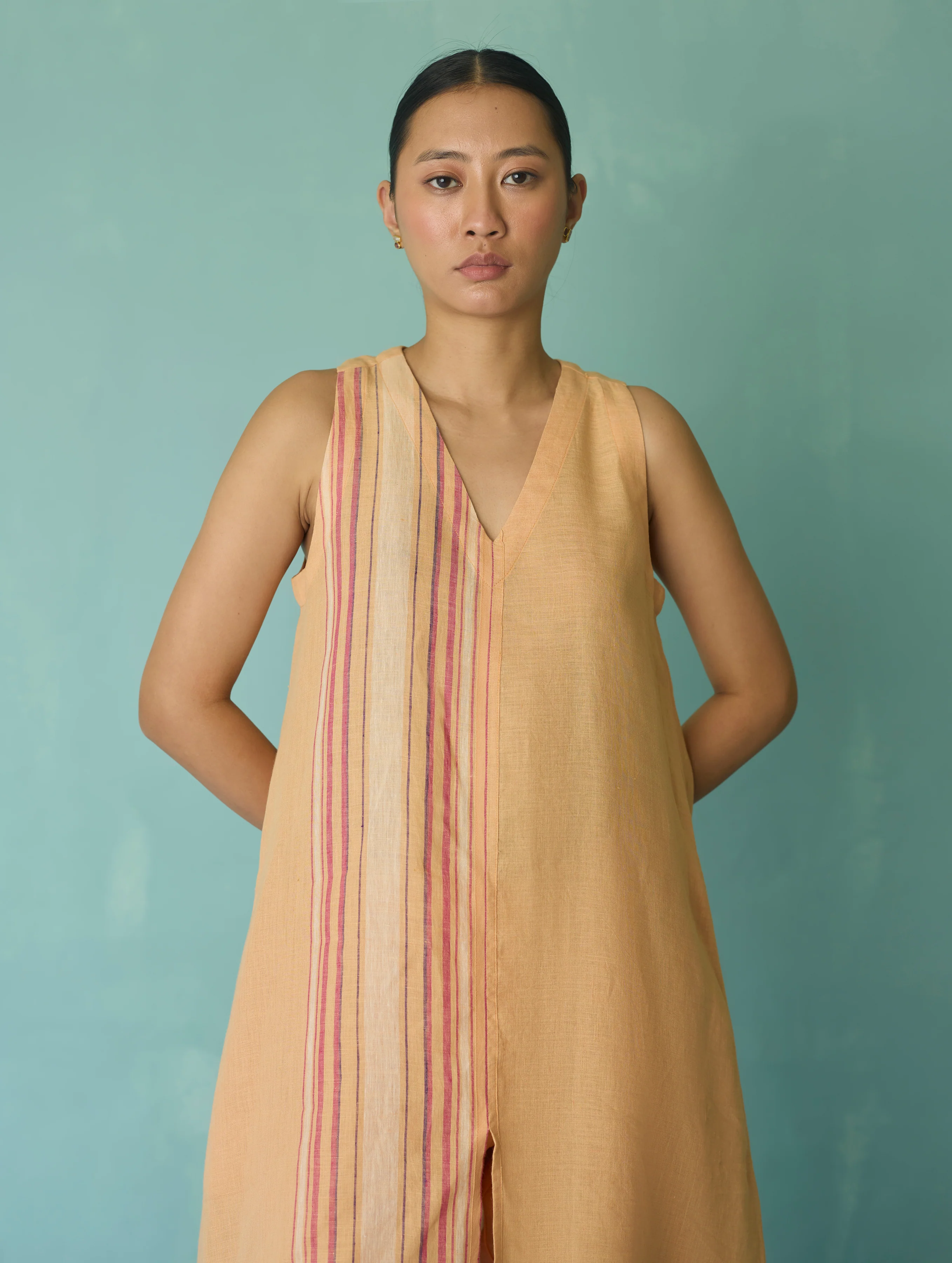 Vanya Border Linen Sleeveless Kurta - Apricot - Image 2