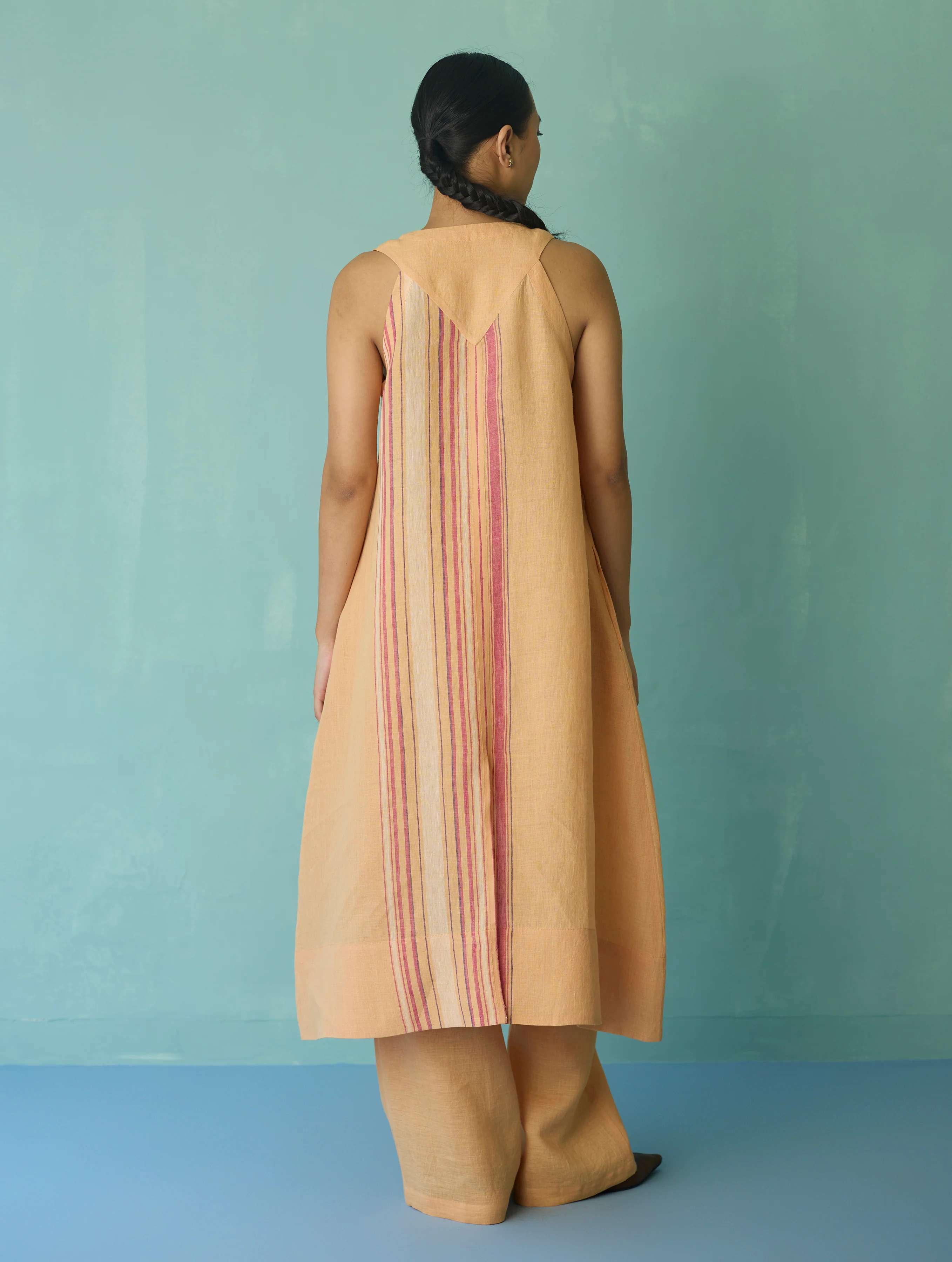 Vanya Border Linen Sleeveless Kurta - Apricot - Image 9