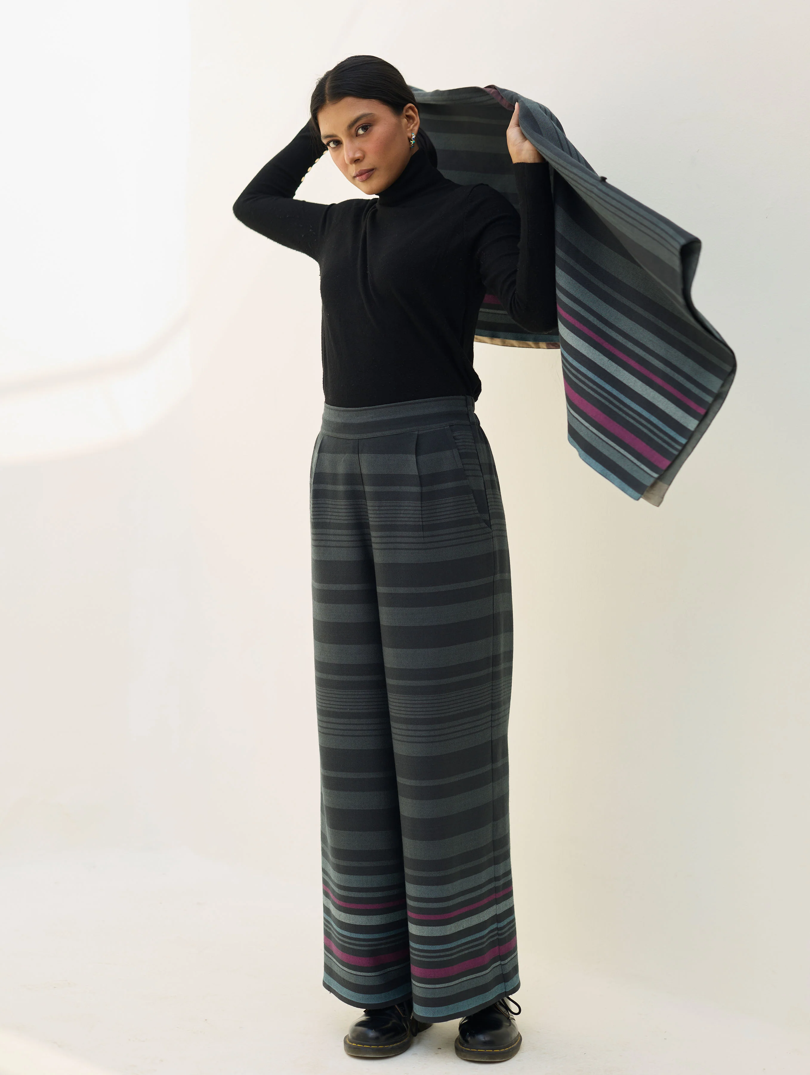 Vola Merino Wool Culottes - Charcoal - Image 7
