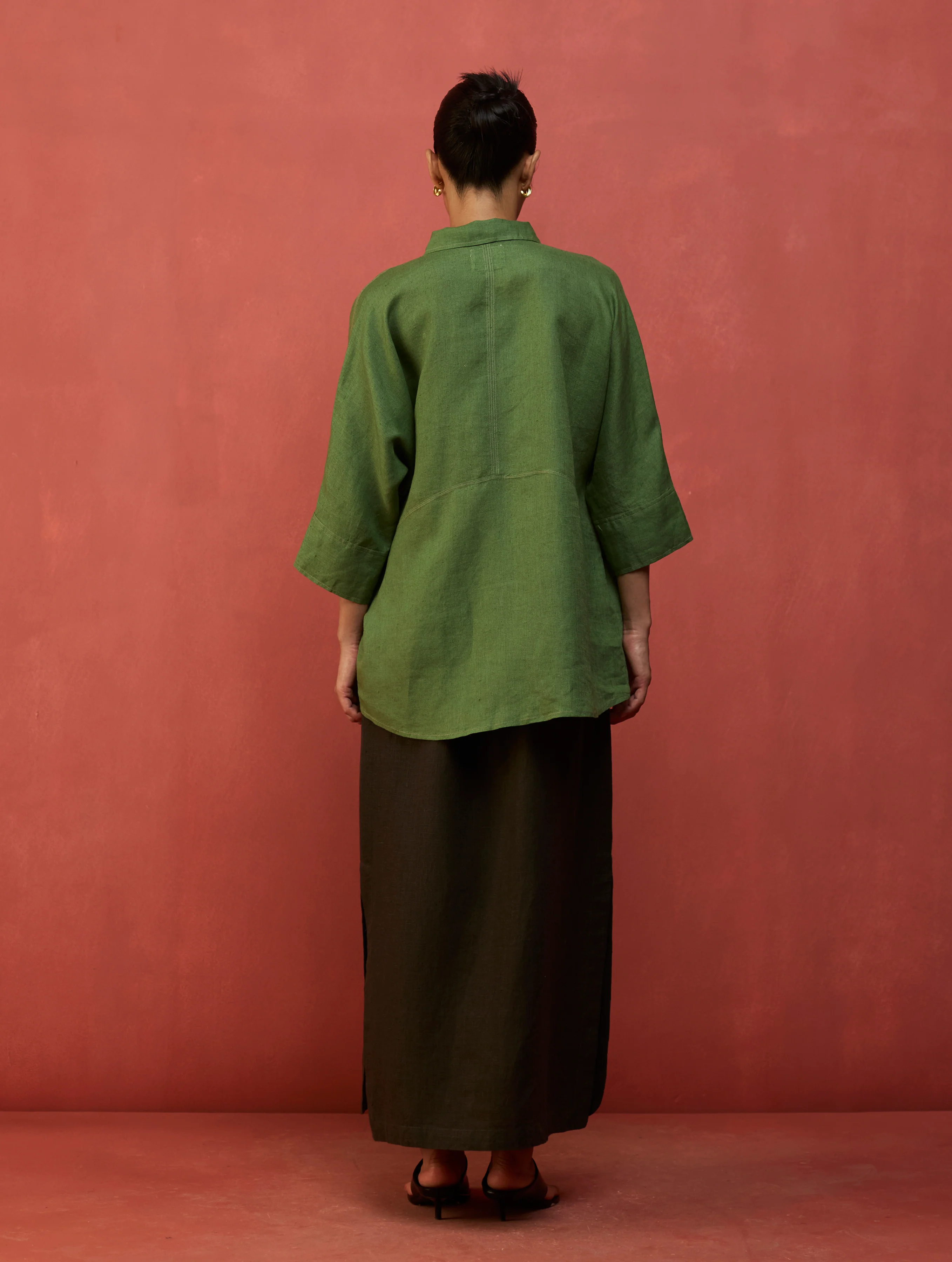 Yoko Forever Linen Shirt - Fern Green - Image 12