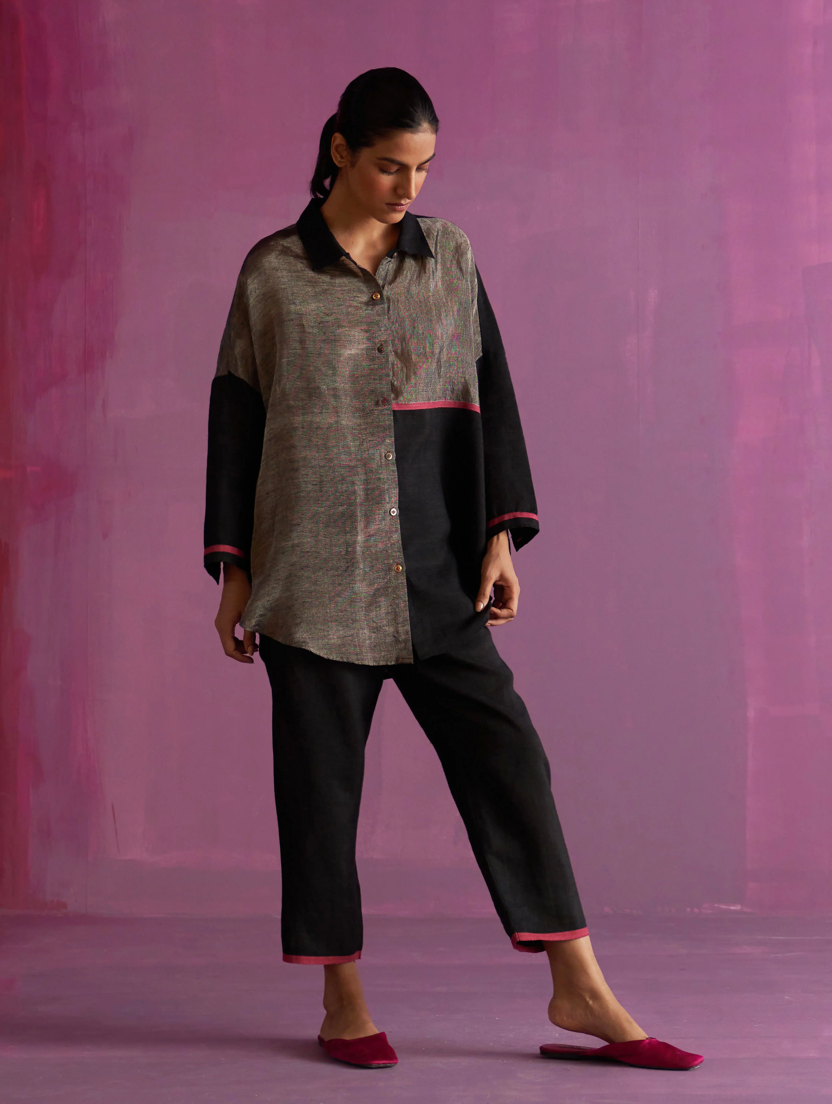 Zaha Metallic Linen Shirt - Black - Image 5