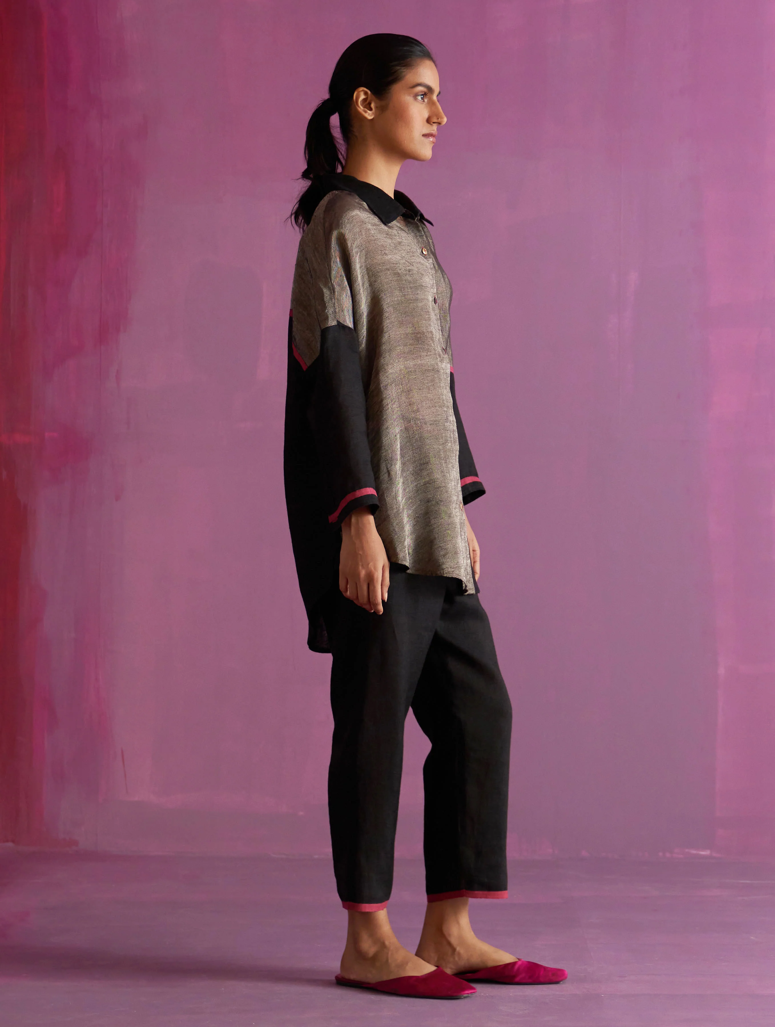 Zaha Metallic Linen Shirt - Black - Image 6