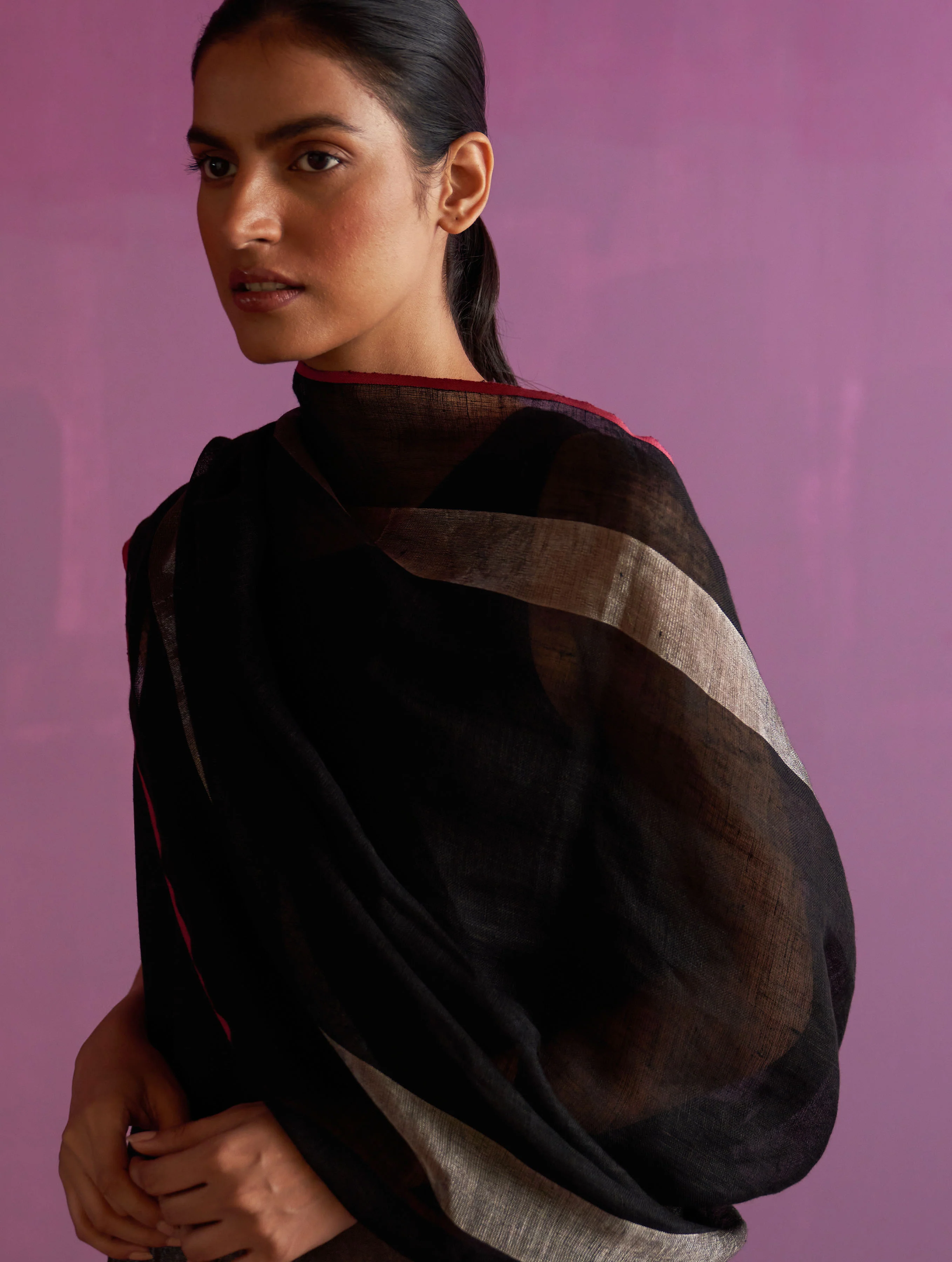 Zara Handloom Linen Dupatta - Black - Image 3