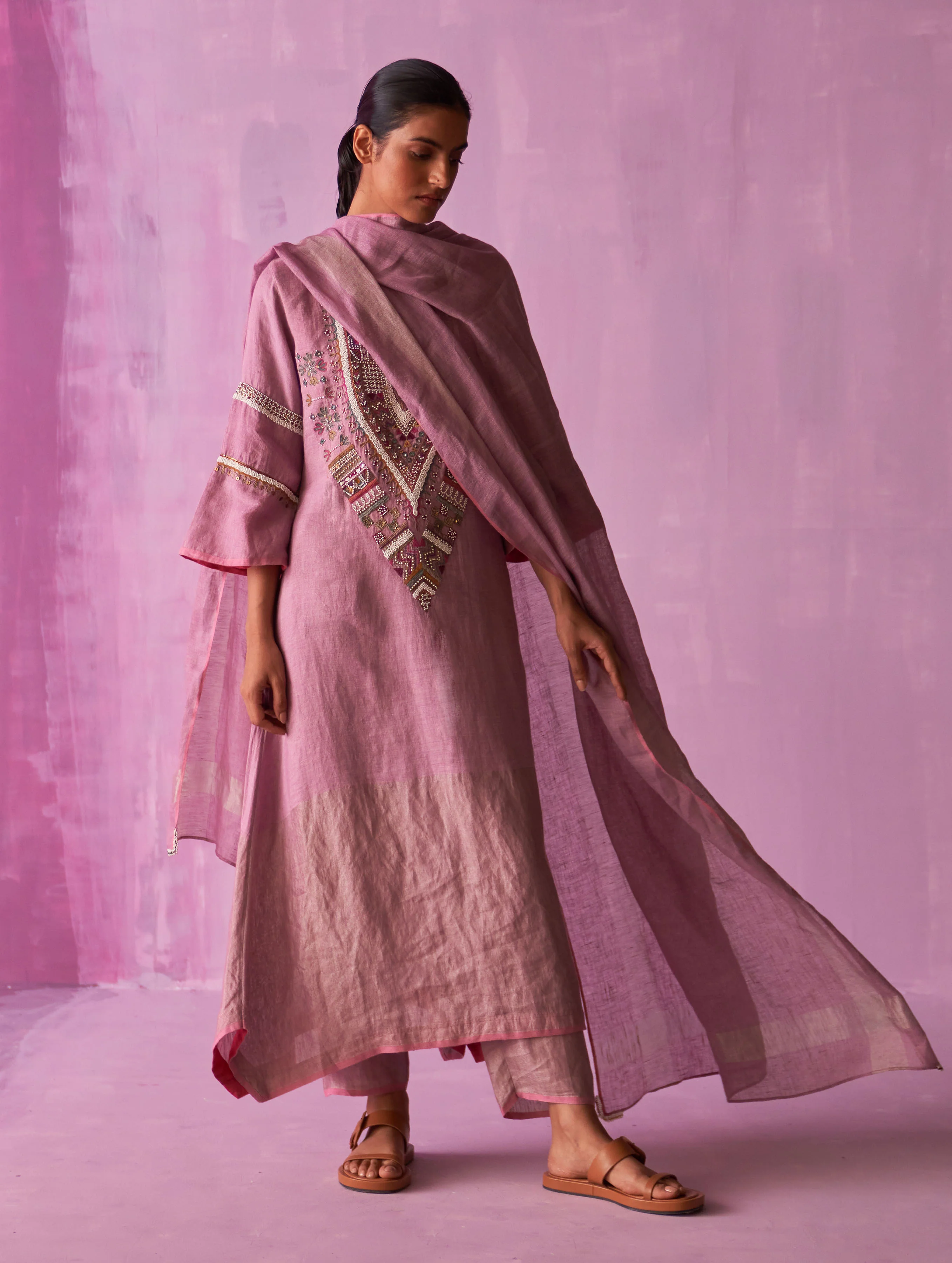 Zara Handloom Linen Dupatta - Lavender - Image 4