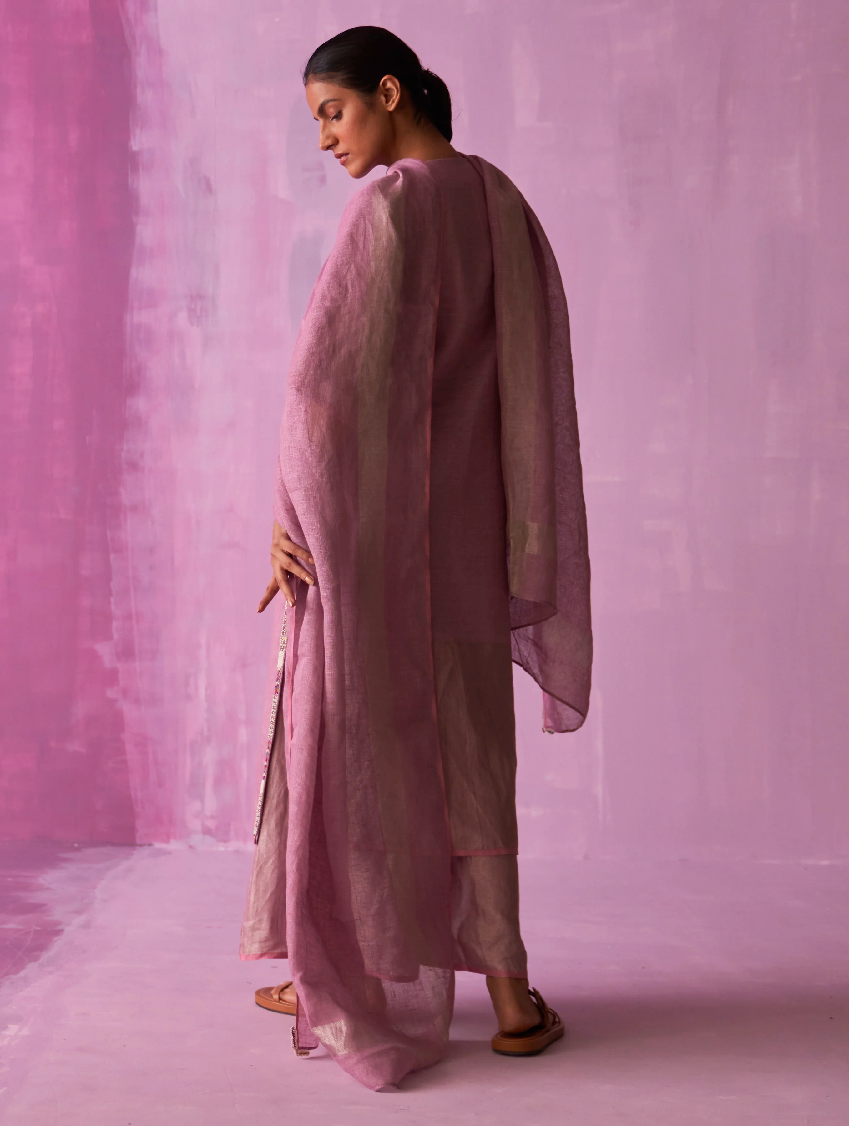 Zara Handloom Linen Dupatta - Lavender - Image 5