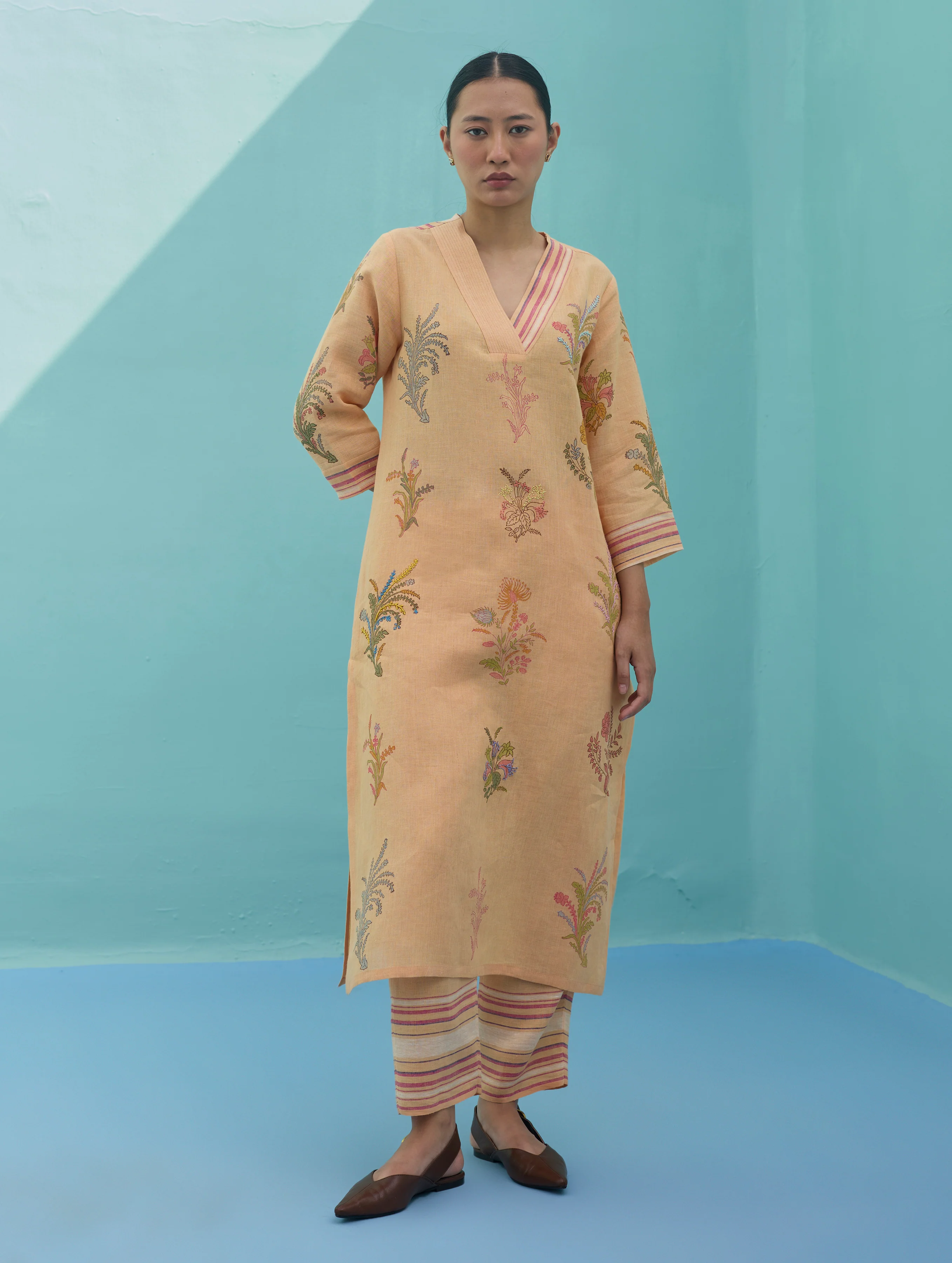 Zura Floral Block Printed Embroidered Kurta - Apricot - Image 6