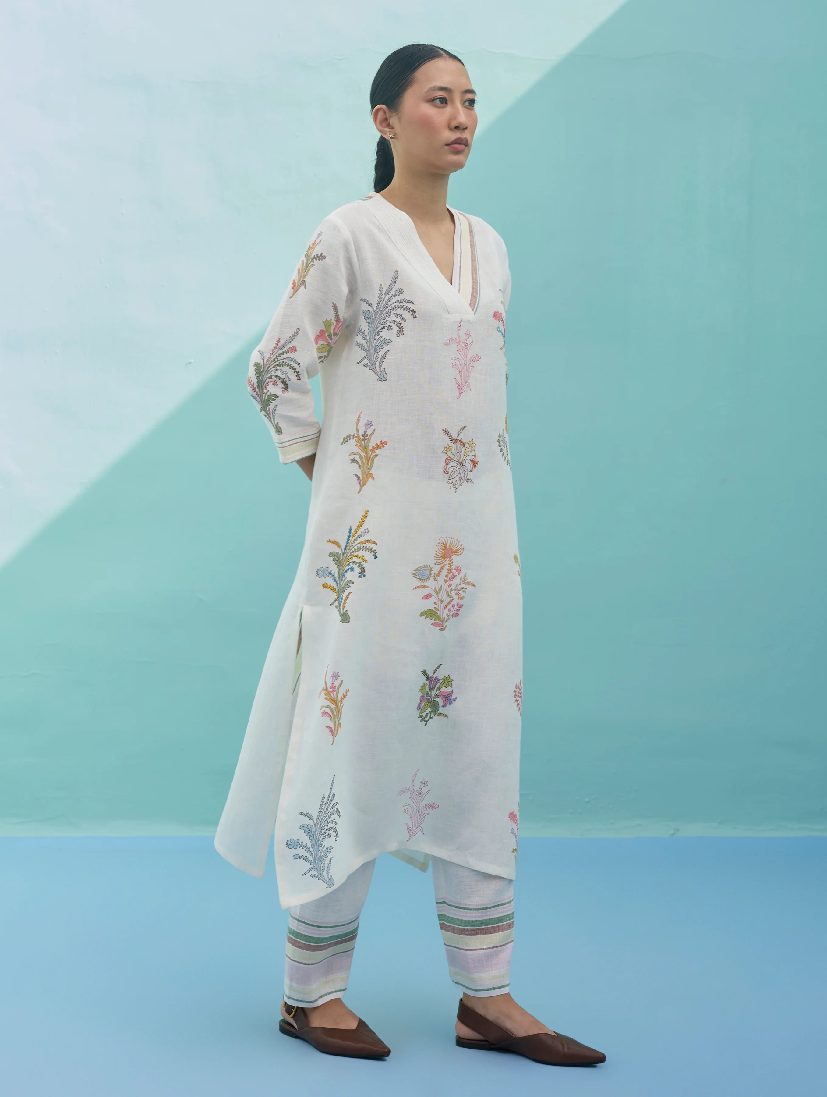 Zura Floral Block-Printed Embroidered Kurta - Ivory - Image 4